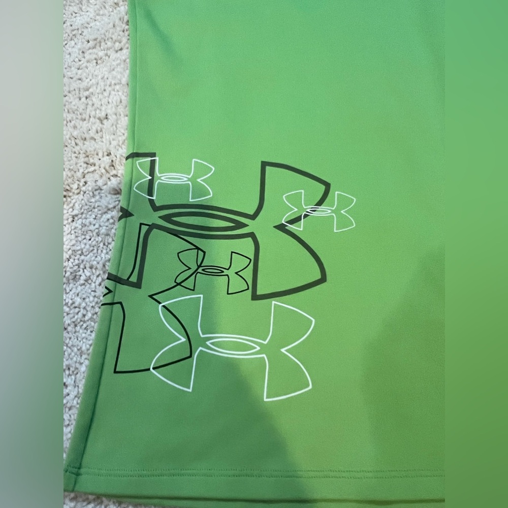 Under Armour Workout Tank. Size Small/Medium. Neon green. - Picture 6 of 8
